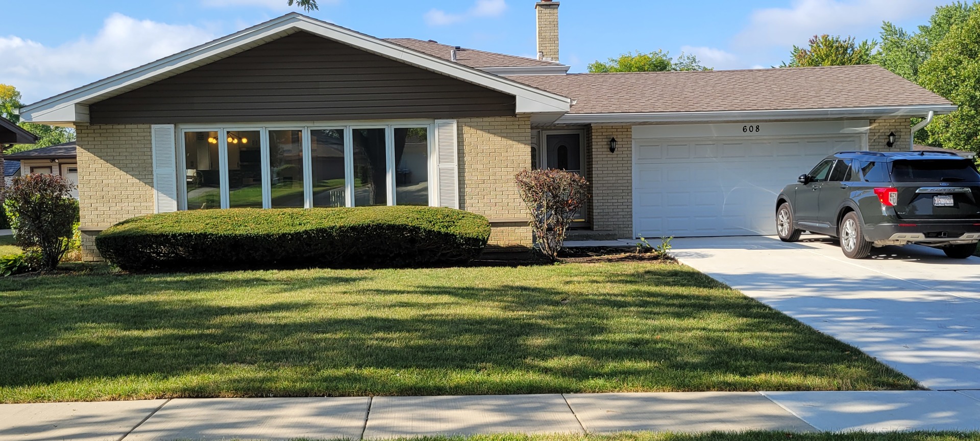 608 Trent Lane Property Photo 1