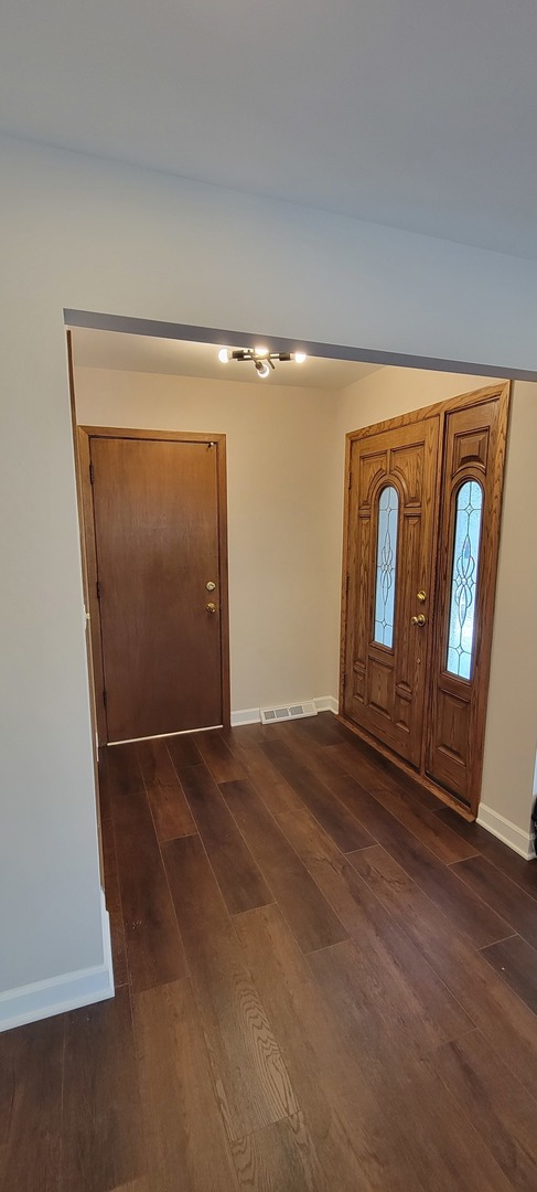 608 Trent Lane Property Photo 3