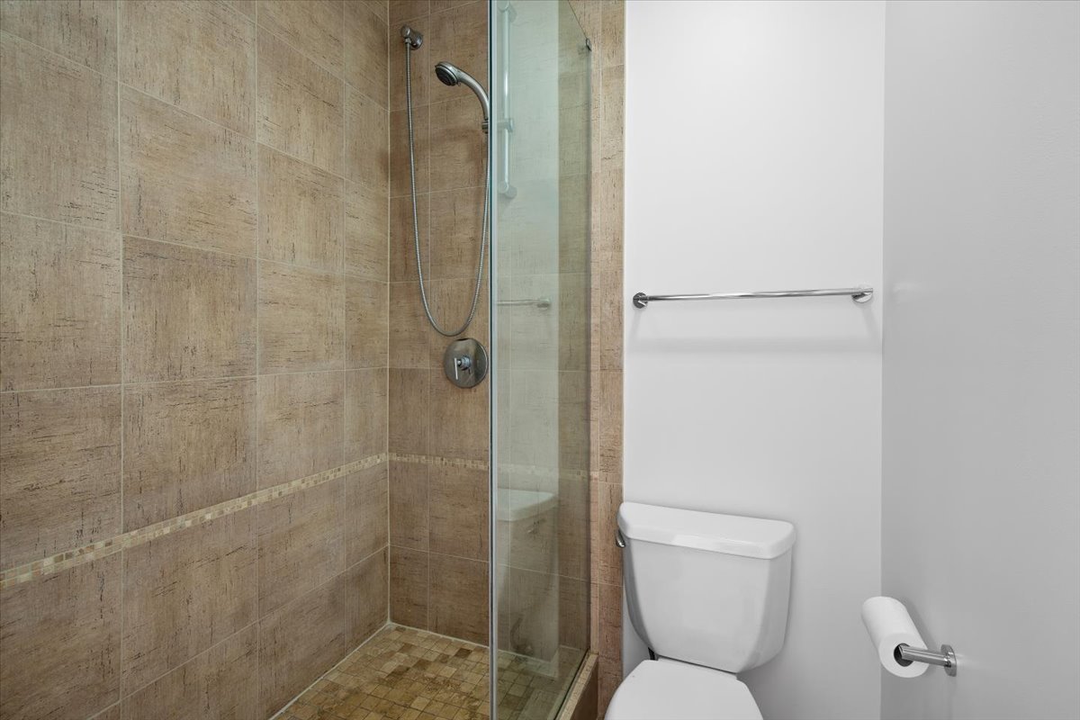 939 W Huron Street 308 Property Photo 21