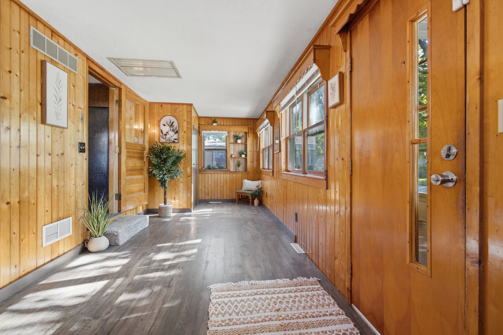 1215 Colton Avenue Property Photo 4