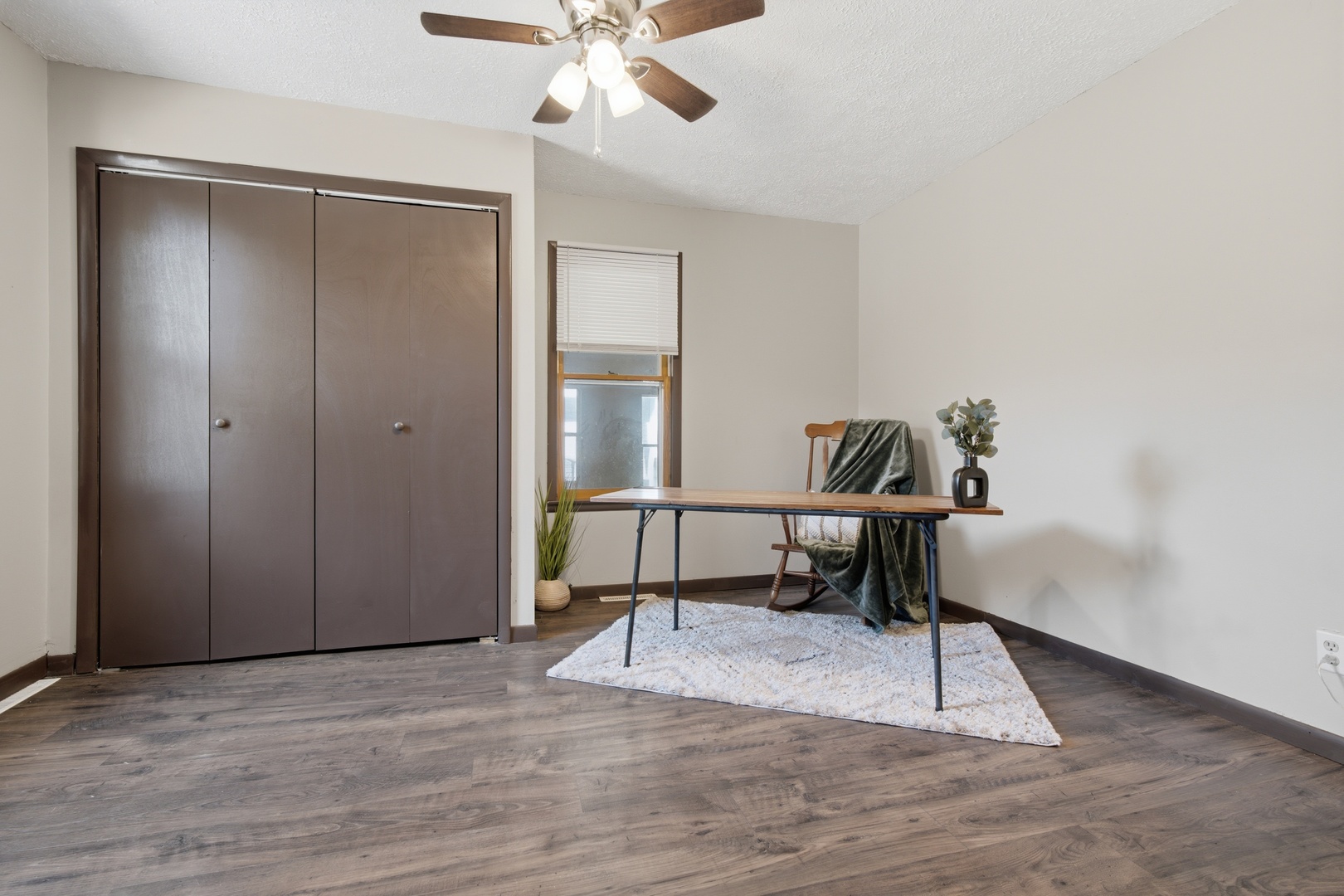 1215 Colton Avenue Property Photo 9