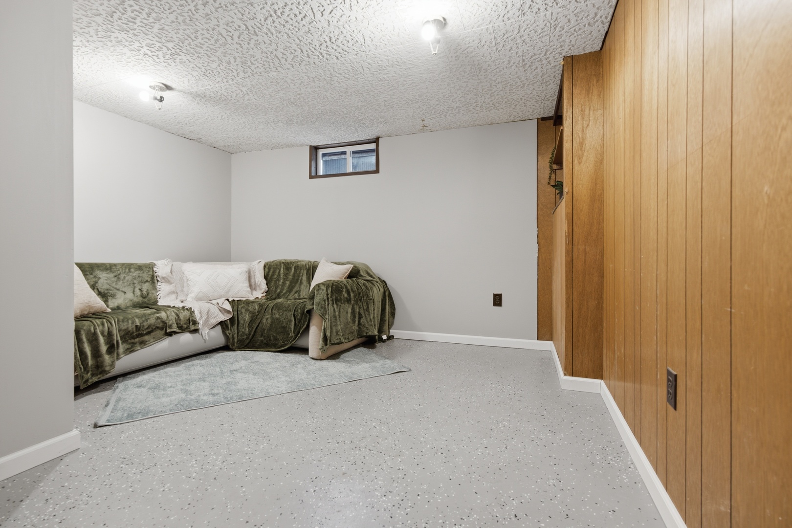 1215 Colton Avenue Property Photo 22