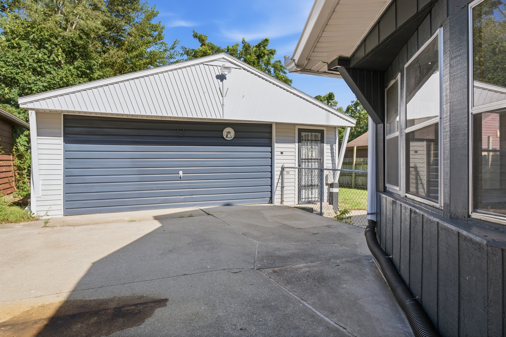 1215 Colton Avenue Property Photo 31