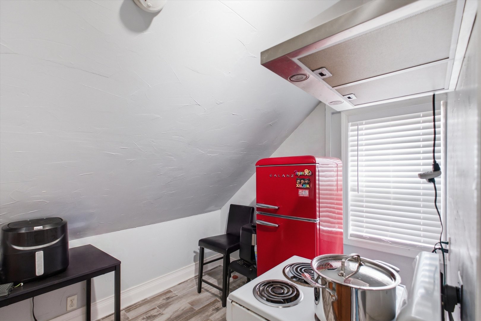 4041 W 56th Street Property Photo 13