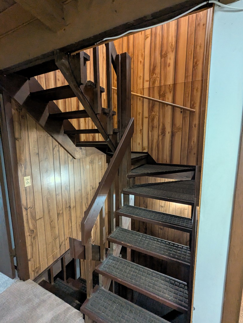 149 Forest Avenue C Property Photo 6