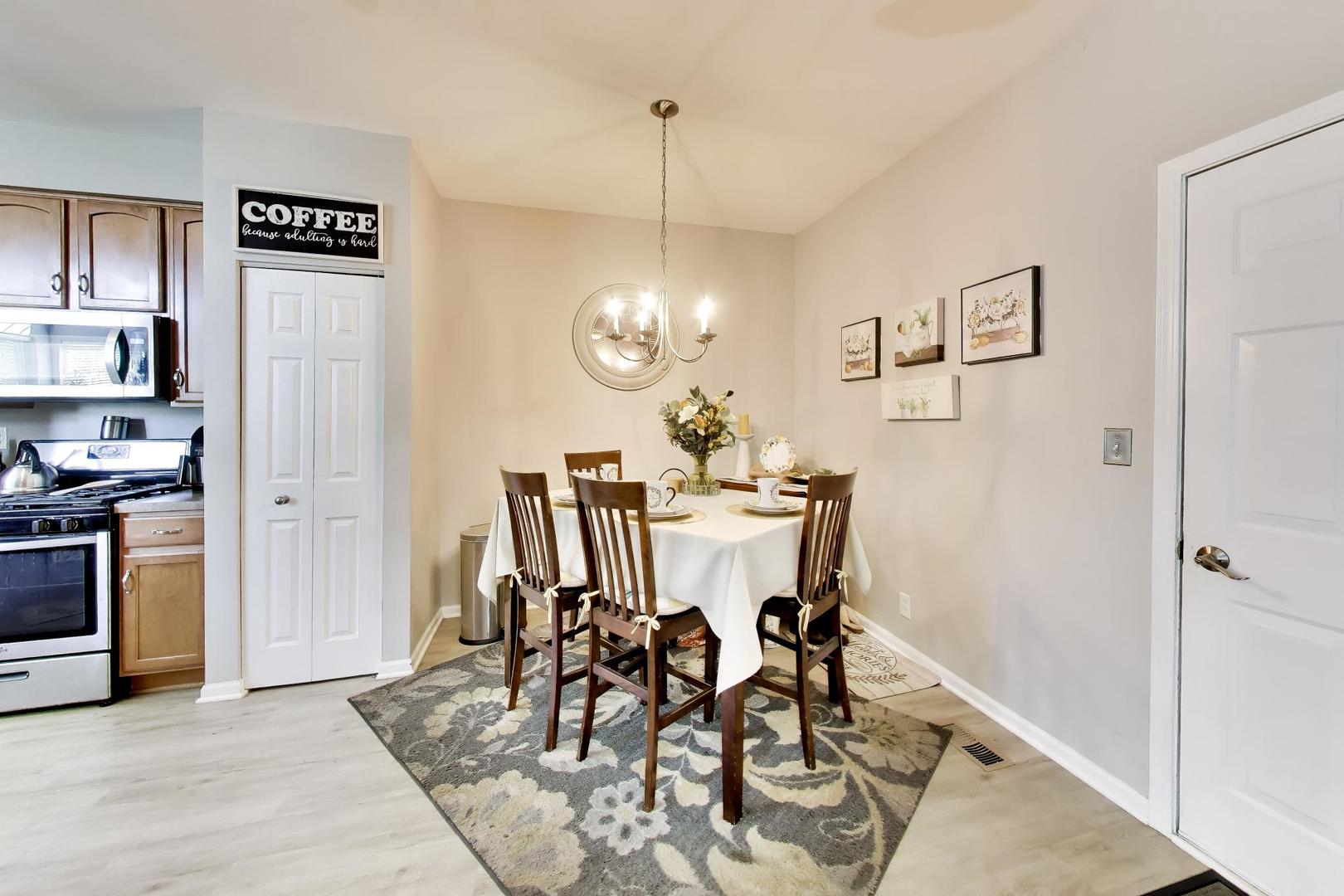 8505 Foxborough Way Property Photo 24