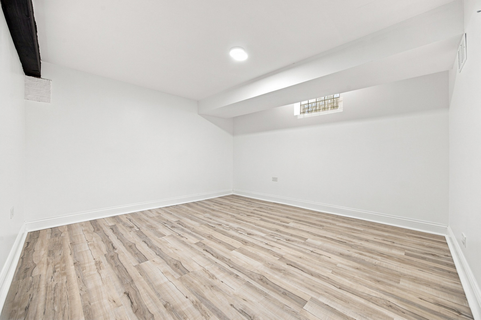 117 Morris Avenue Property Photo 16
