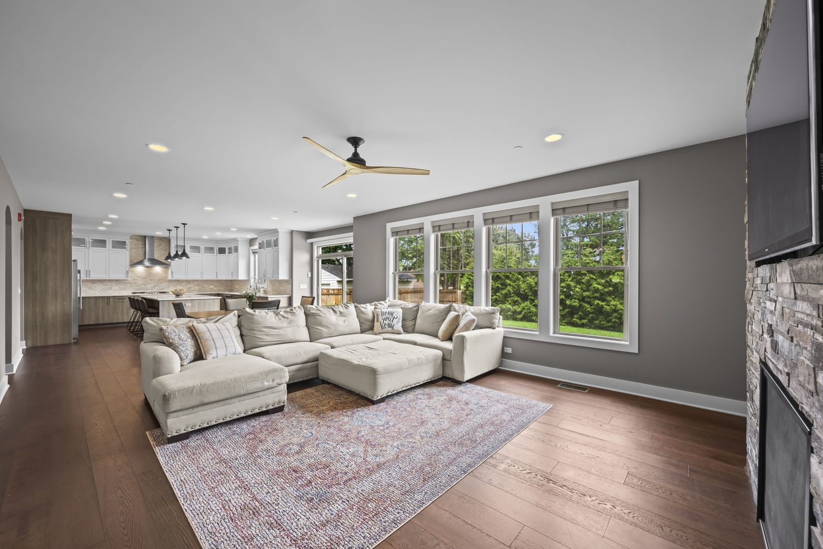 12732363 Property Photo 14