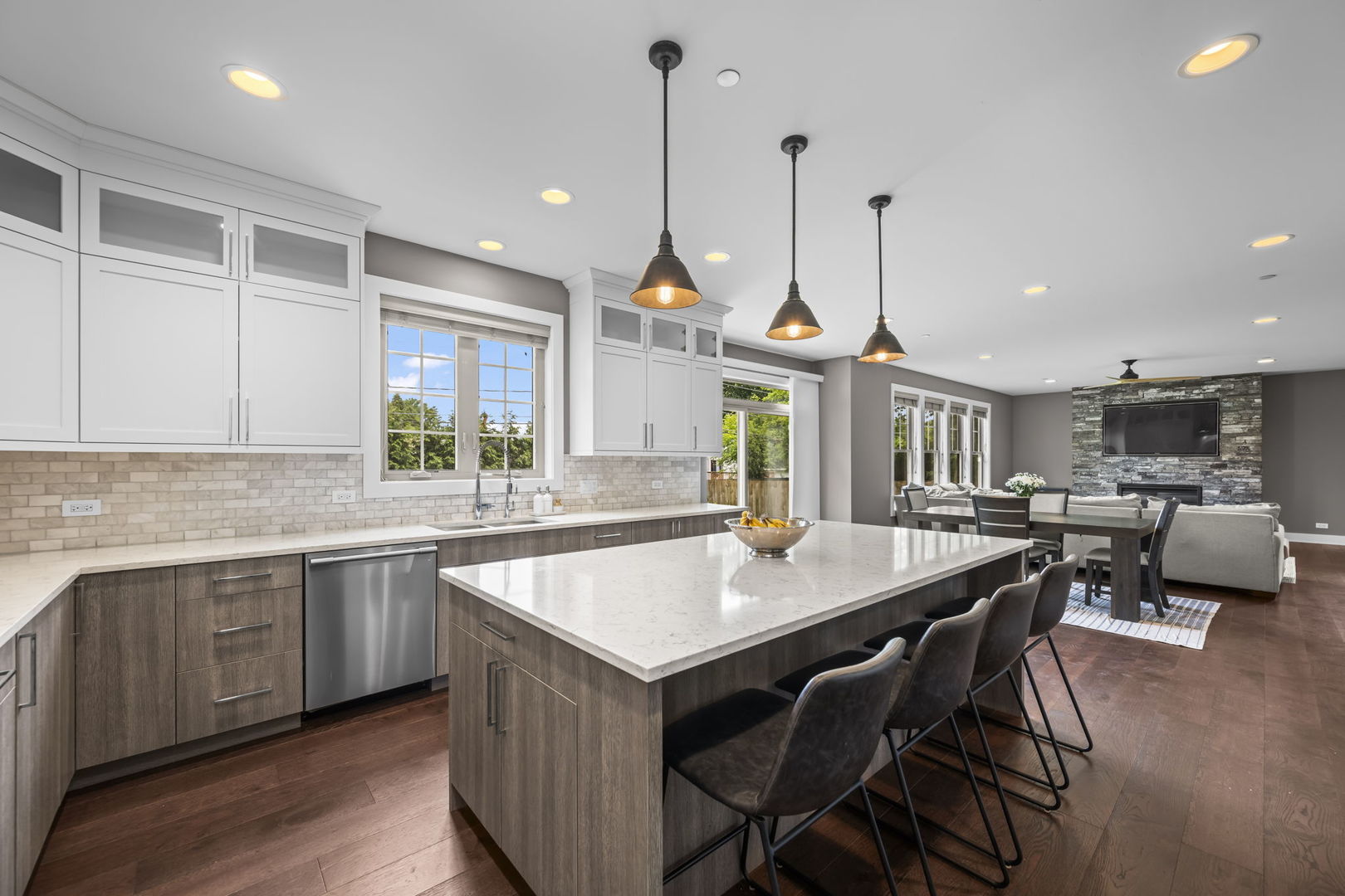 12732363 Property Photo 25