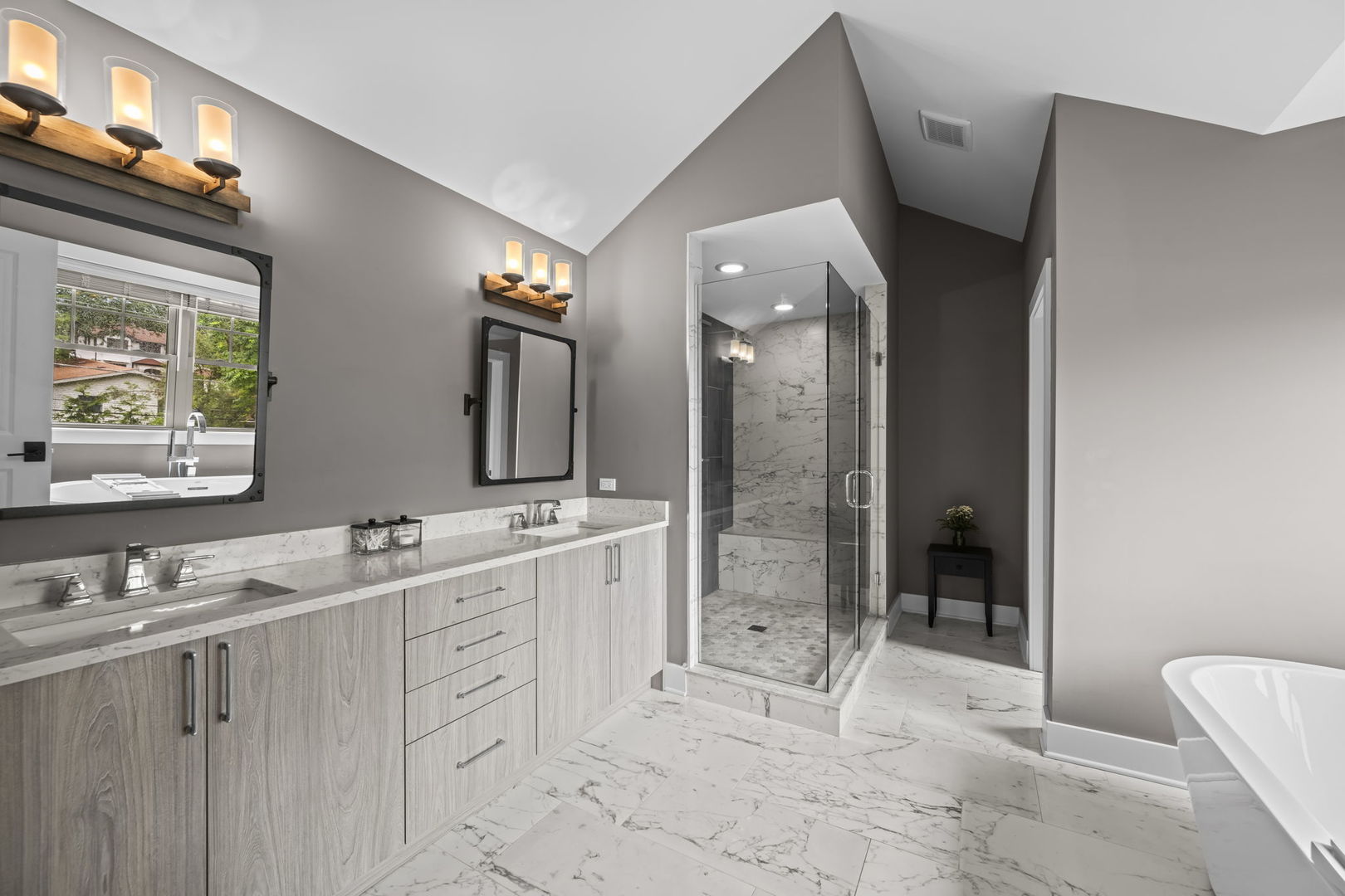 12732363 Property Photo 31