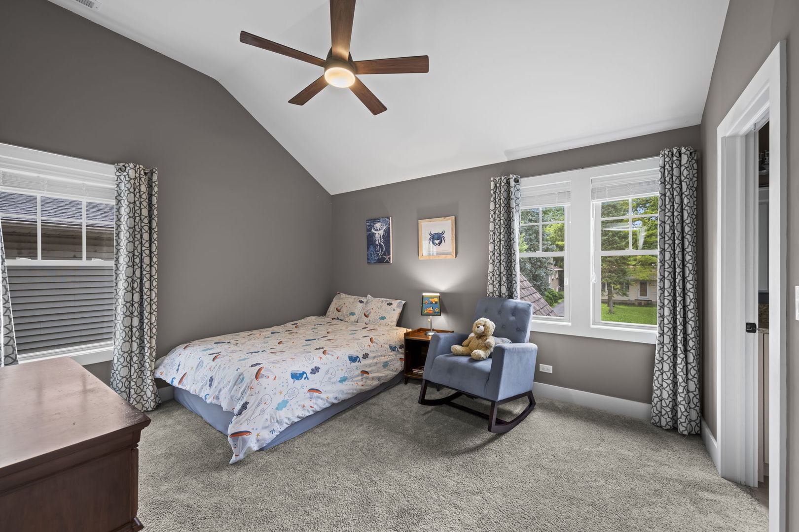 12732363 Property Photo 35