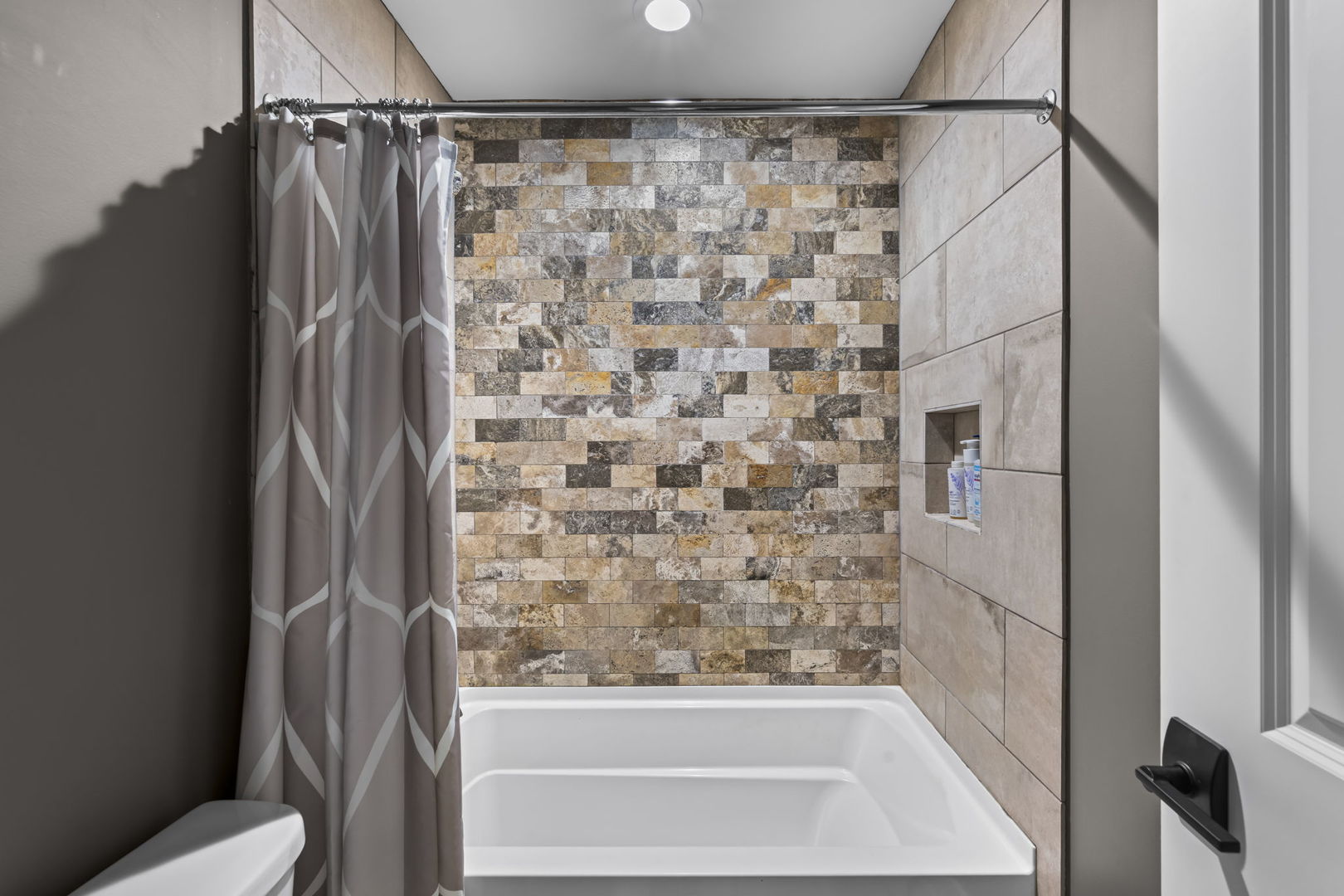 12732363 Property Photo 37