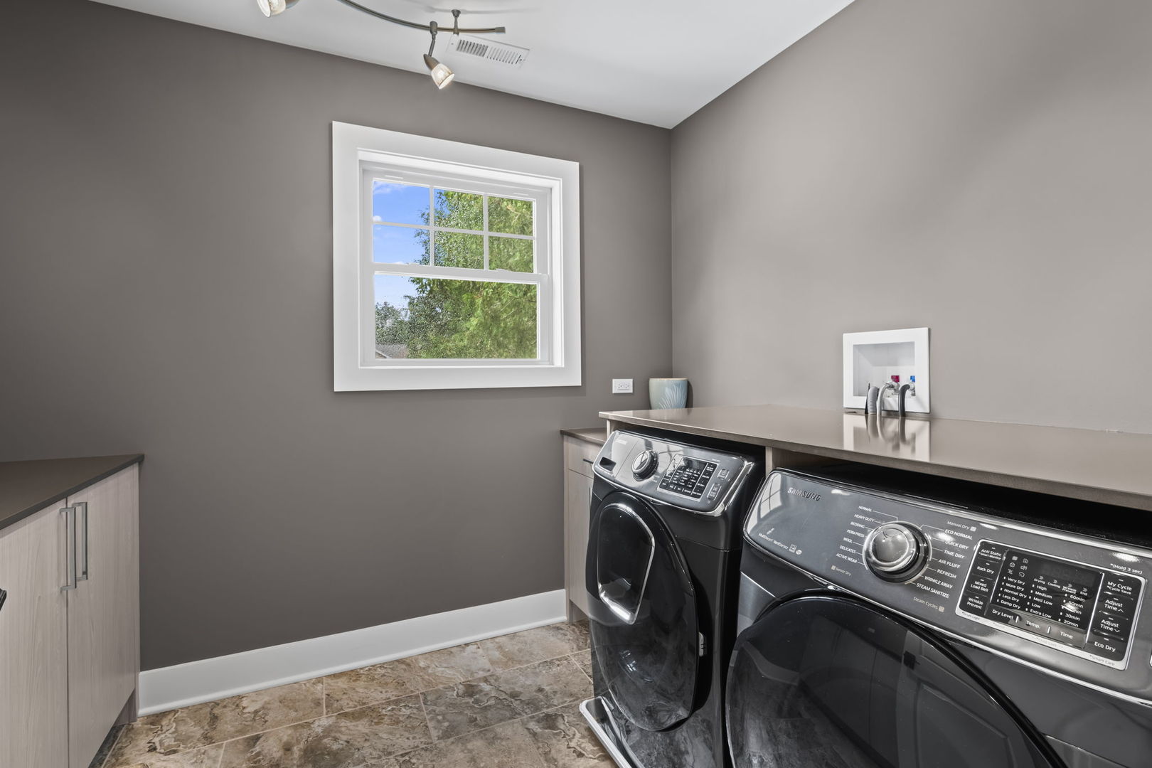 12732363 Property Photo 42