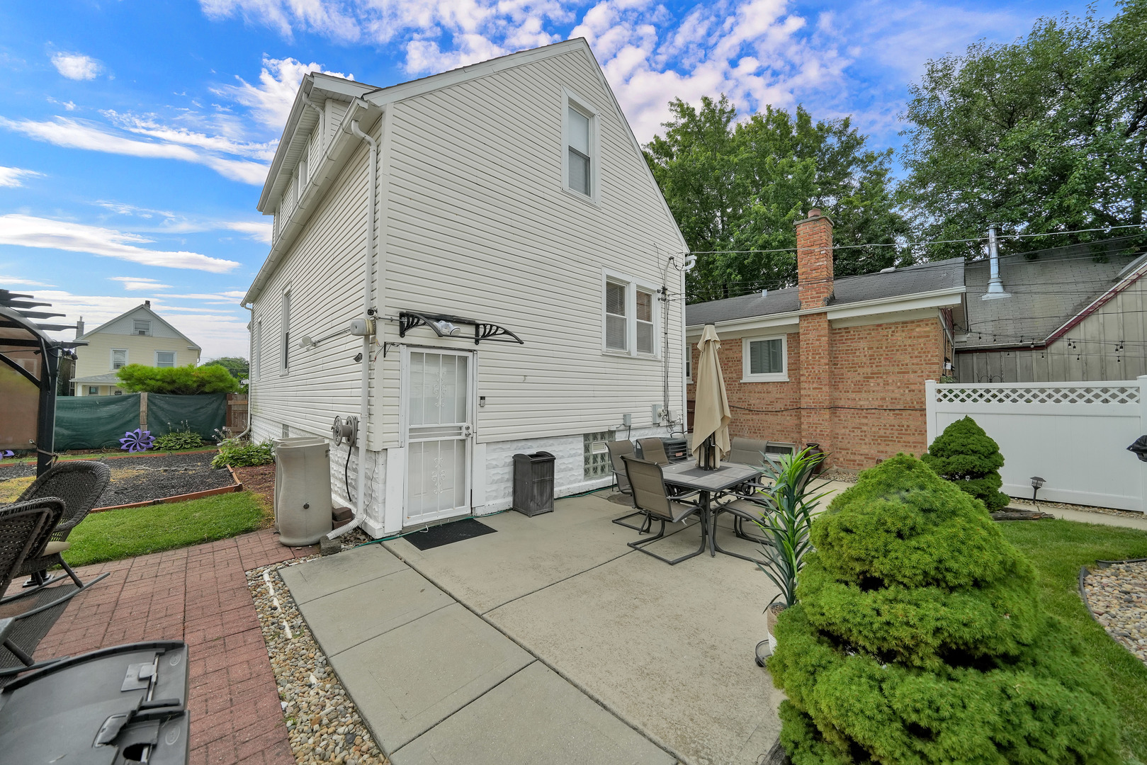 1410 Clarence Avenue Property Photo 19