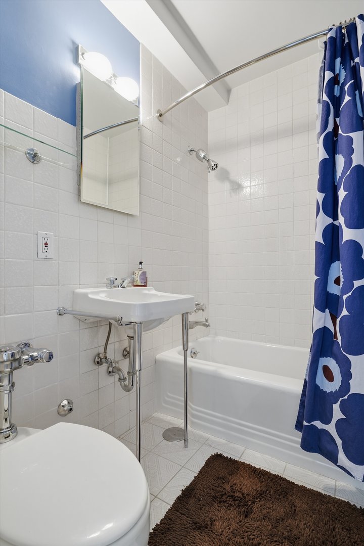 880 N Lake Shore Drive 10c Property Photo 15
