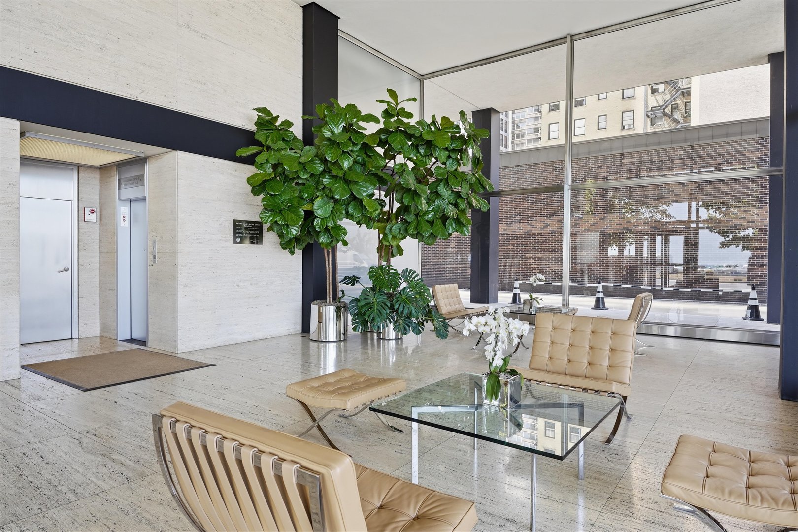 880 N Lake Shore Drive 10c Property Photo 19