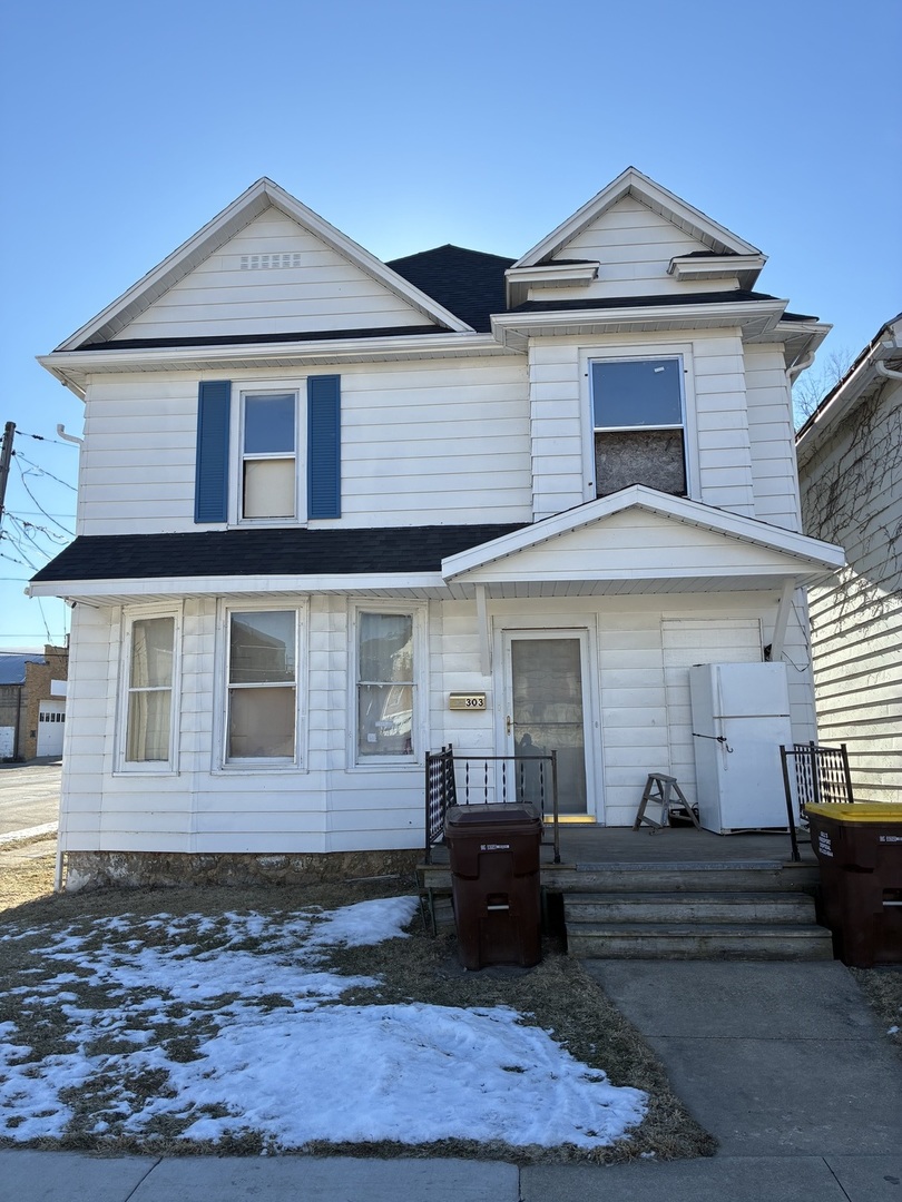 303 W Spring Street Property Photo 1
