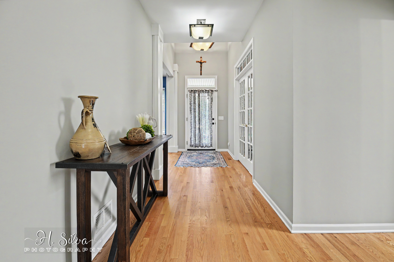 1410 Grand Pointe Boulevard Property Photo 6