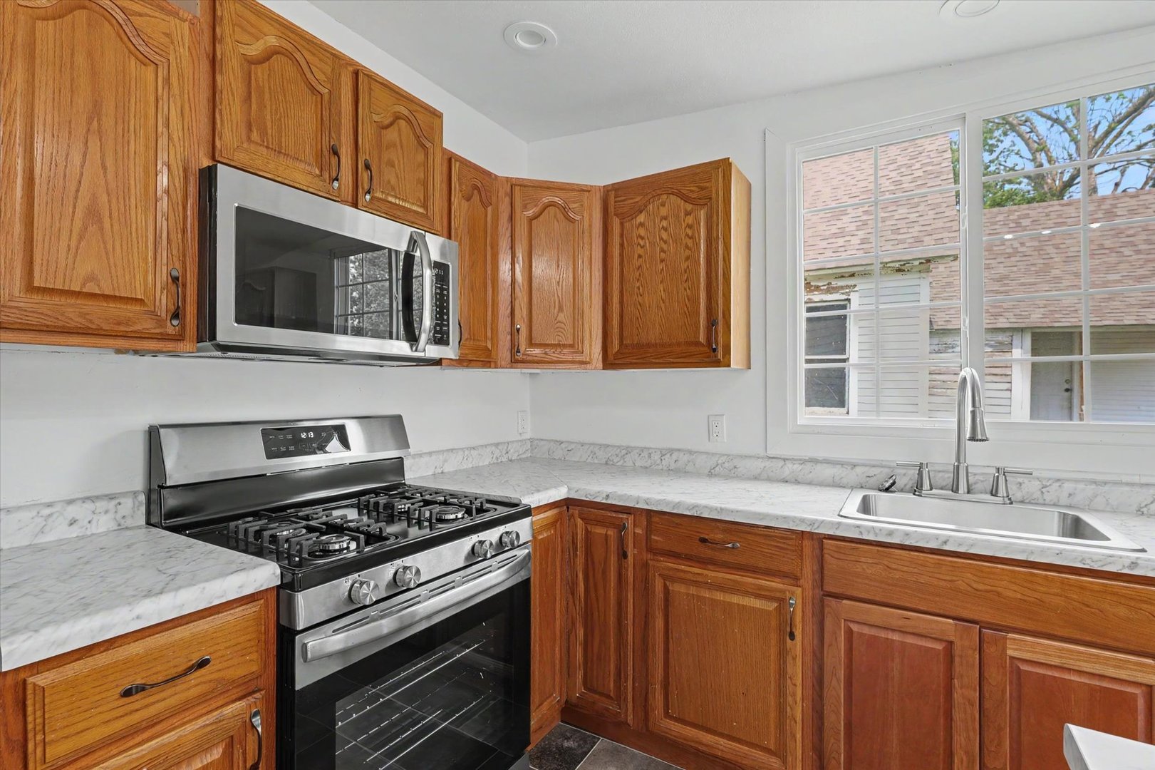 408 N State Street Property Photo 13