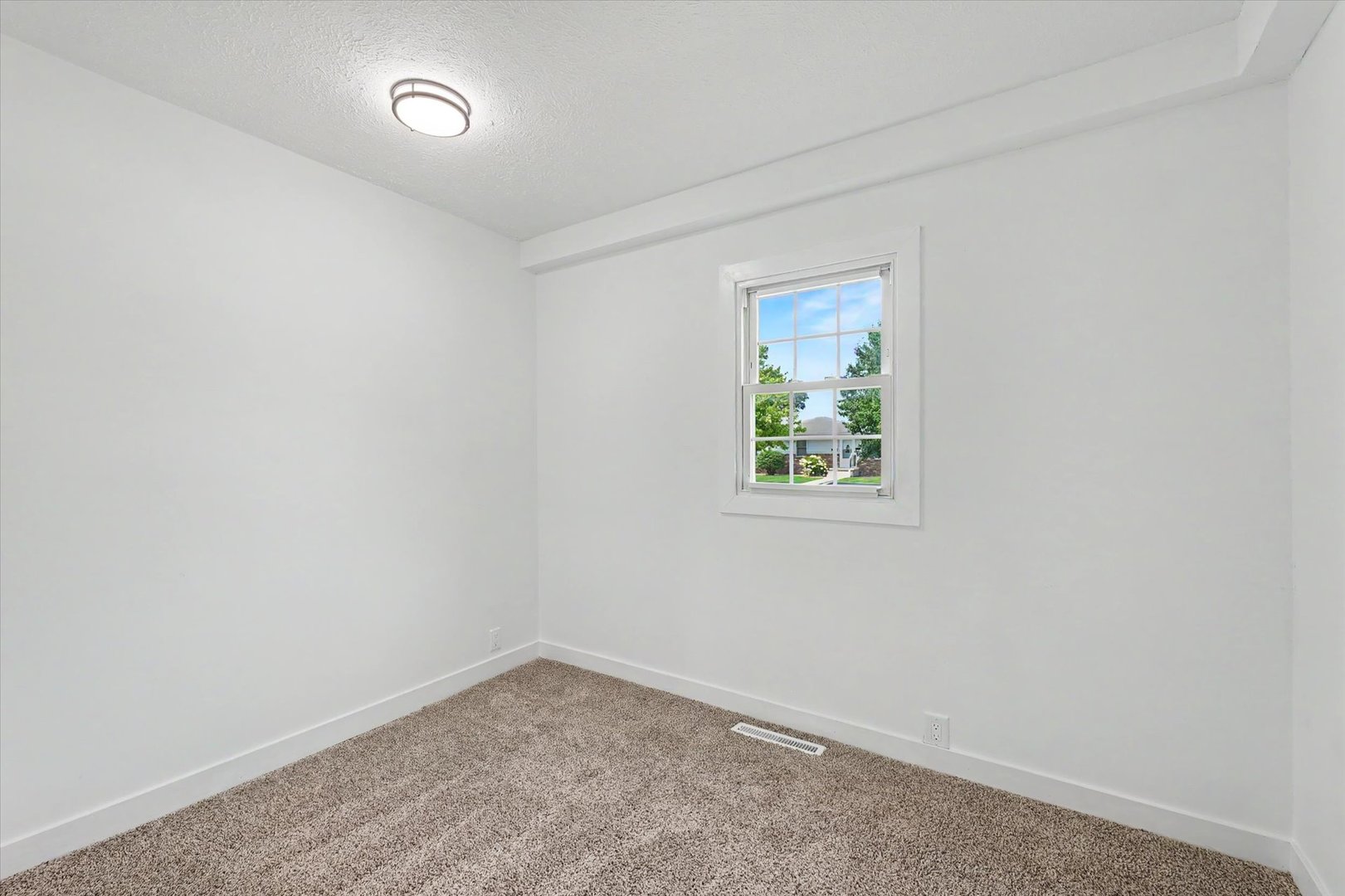 408 N State Street Property Photo 19