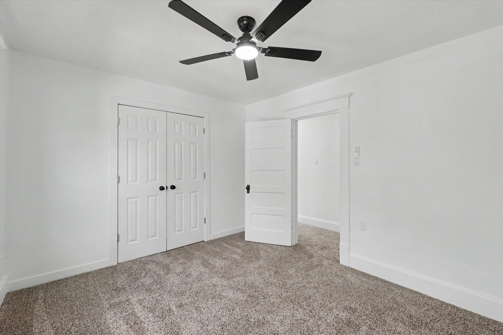 408 N State Street Property Photo 24