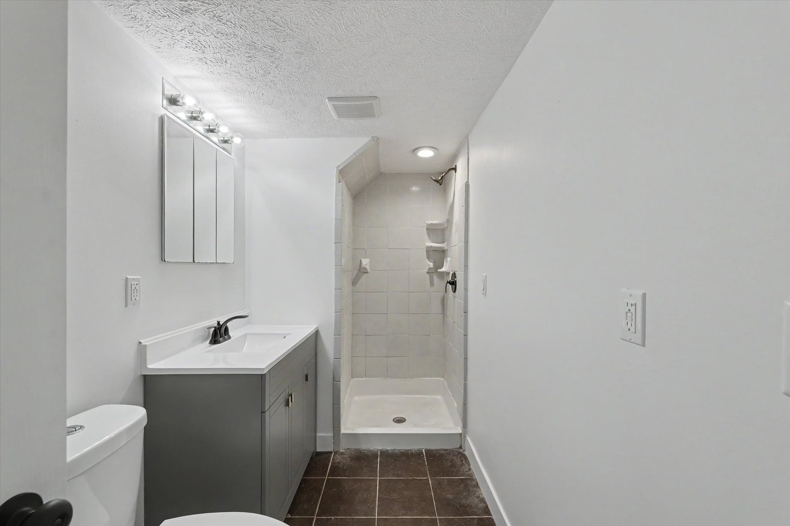 408 N State Street Property Photo 25