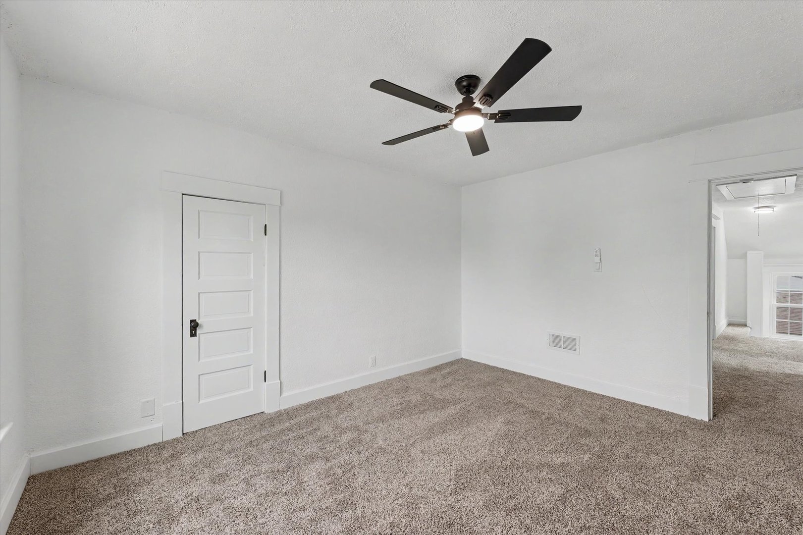408 N State Street Property Photo 27