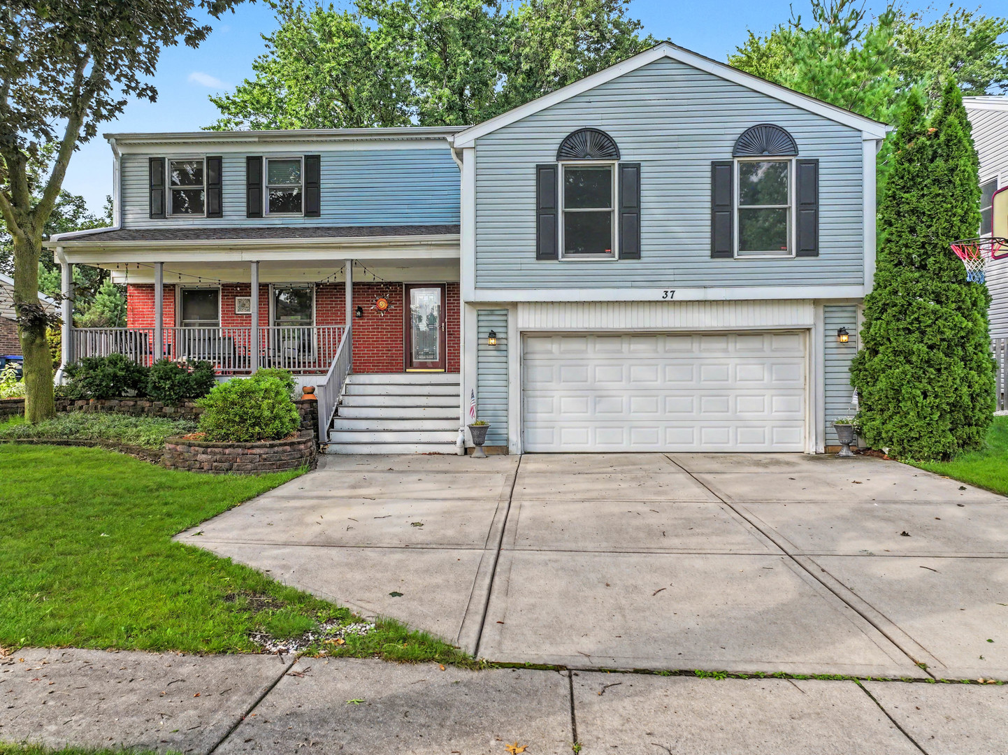 37 Yardley Lane Property Photo 1