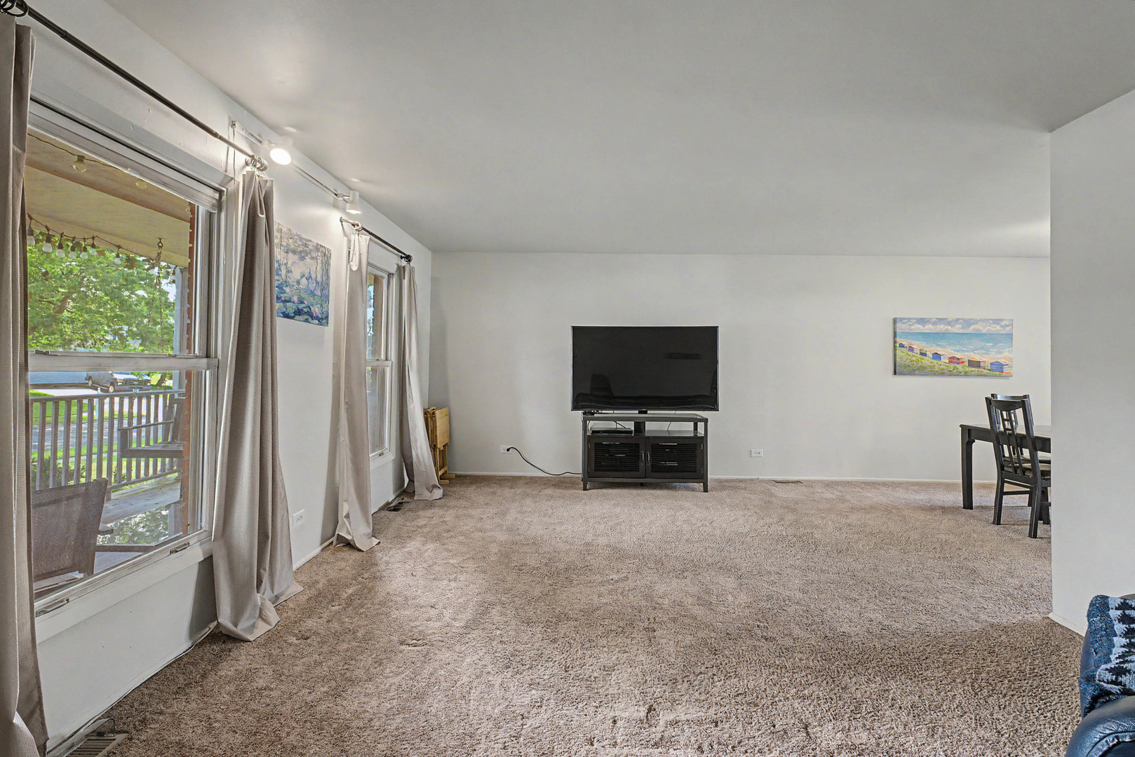 37 Yardley Lane Property Photo 4
