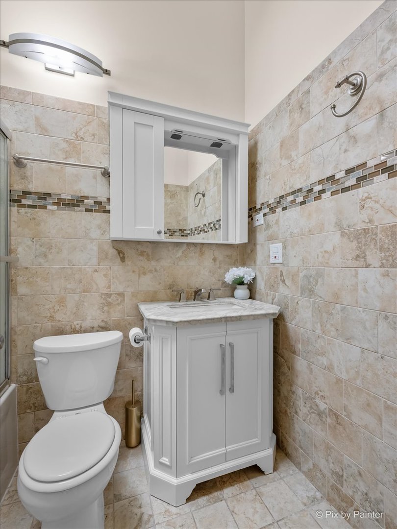 473 Nicole Drive B Property Photo 12