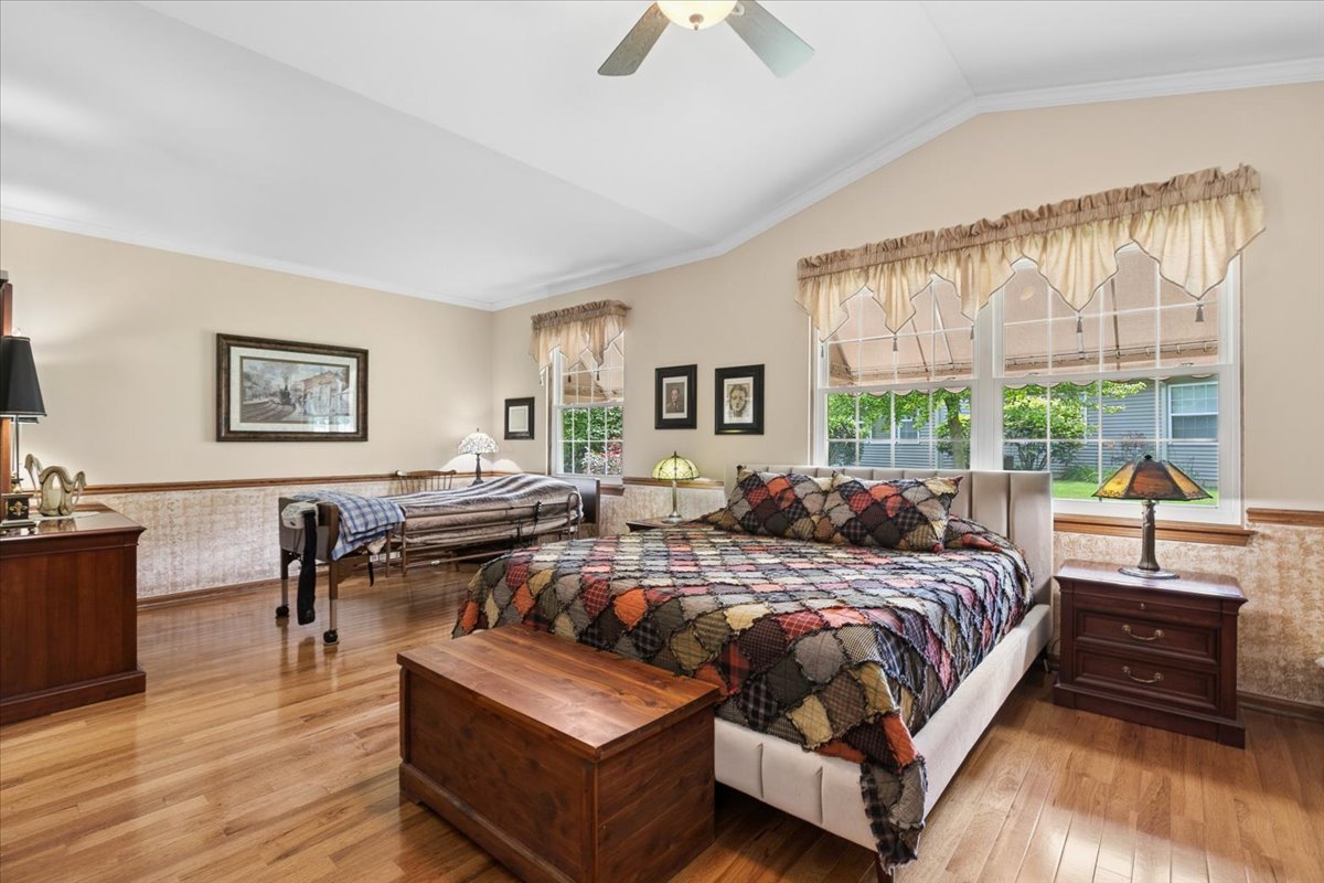 2058 Carillon Drive Property Photo 12