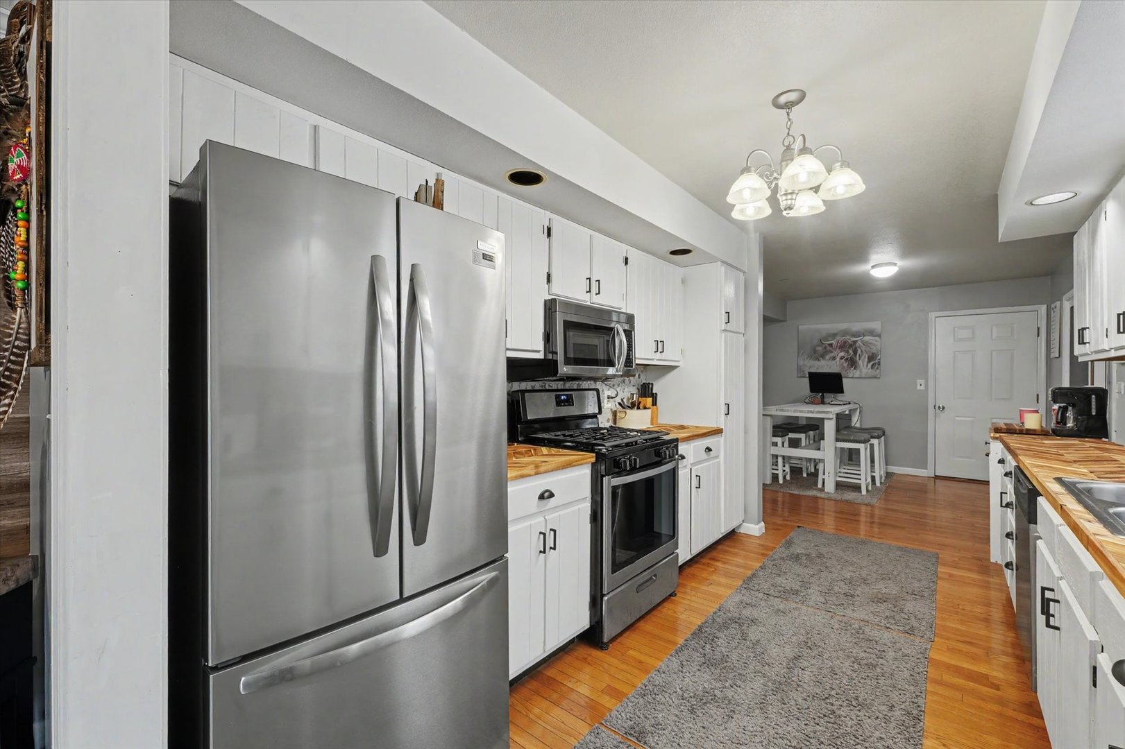 300 Gainesborough Court Property Photo 19