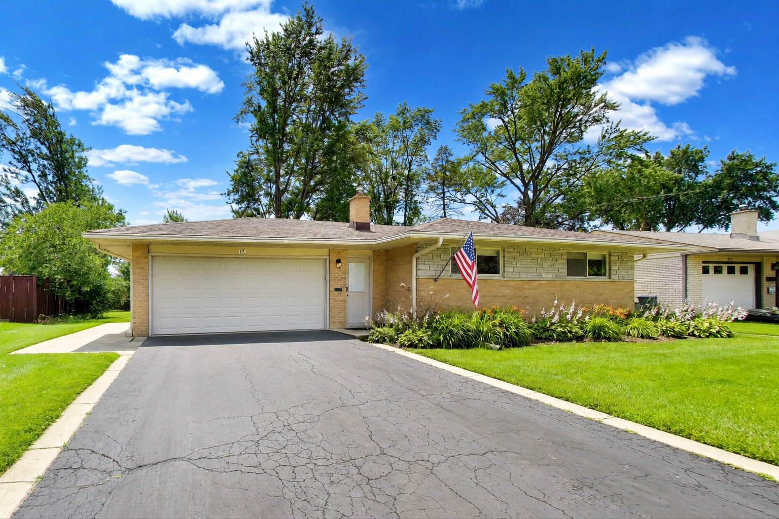 301 Lance Drive Property Photo 1