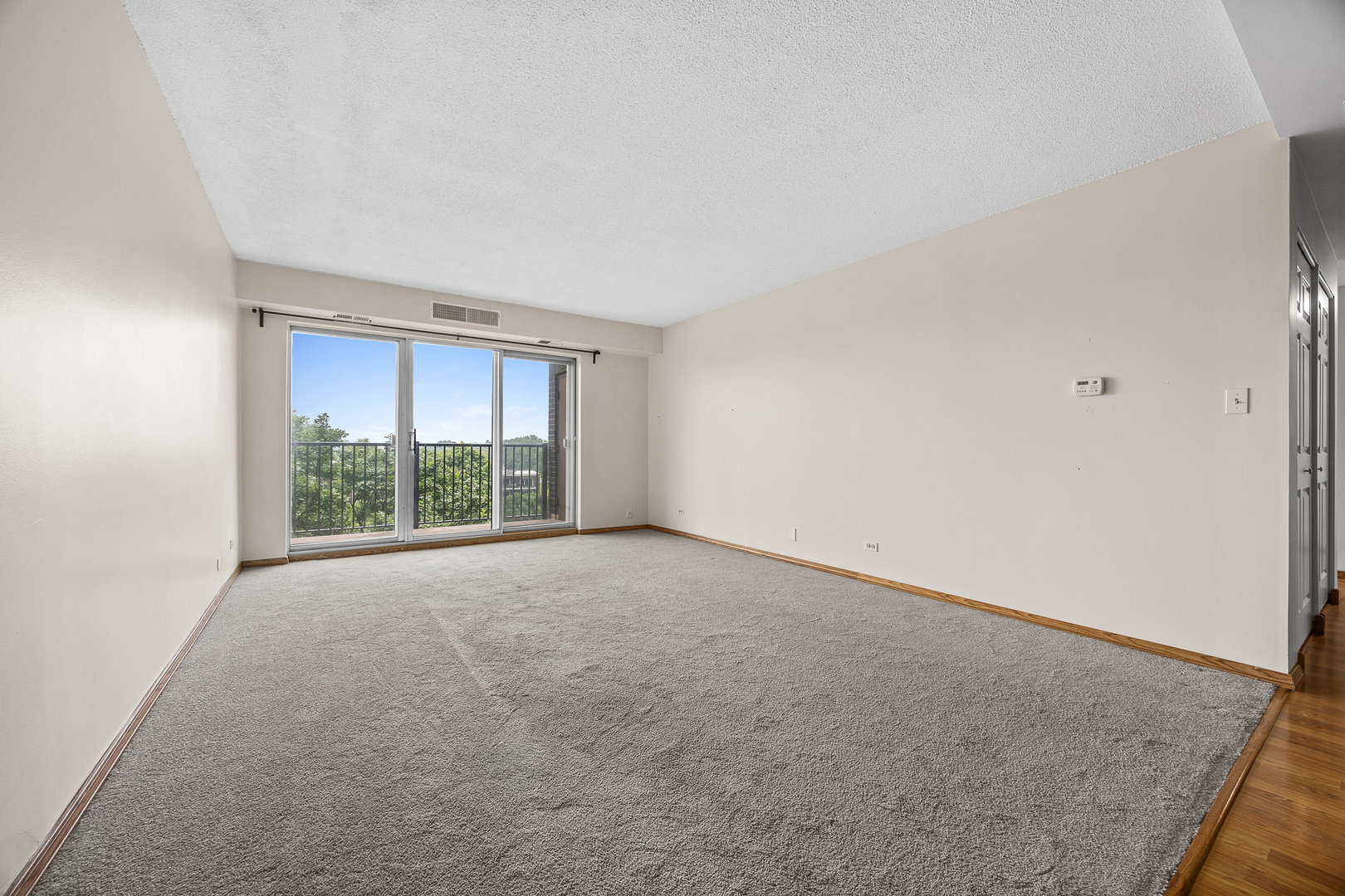 5400 Walnut Avenue 410 Property Photo 4