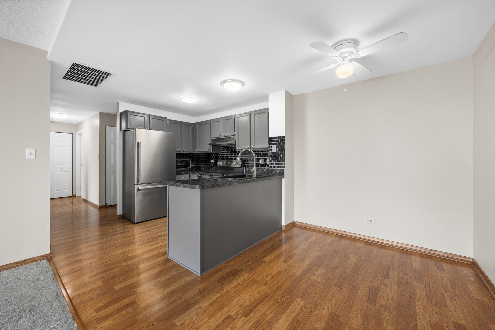5400 Walnut Avenue 410 Property Photo 7
