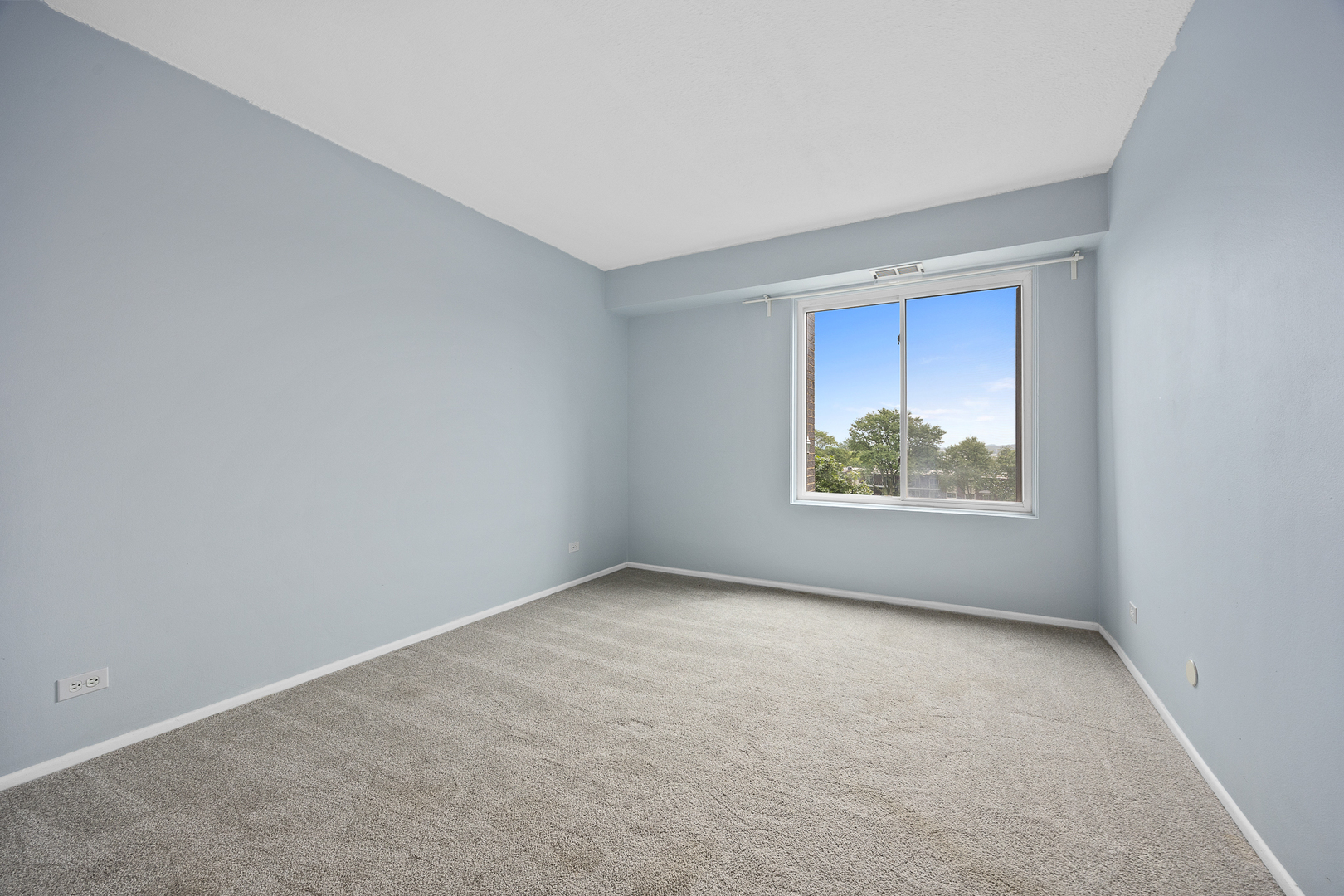 5400 Walnut Avenue 410 Property Photo 13