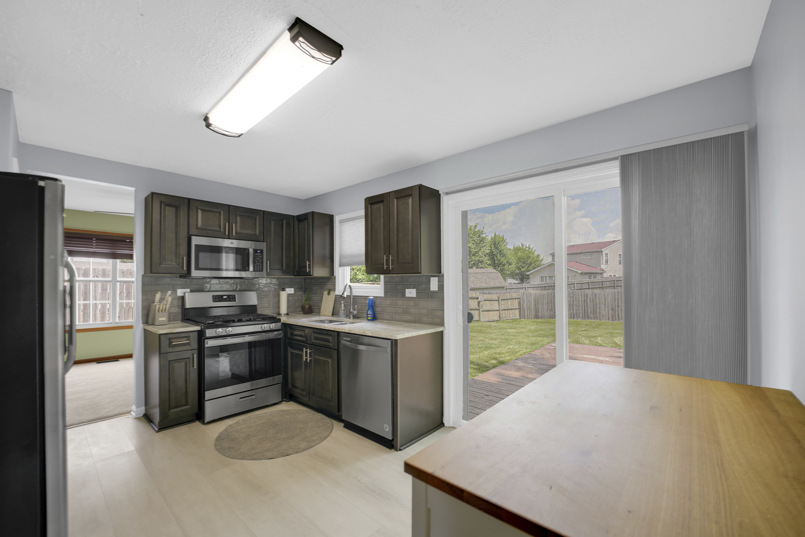 20547 S Frankfort Square Road Property Photo 11
