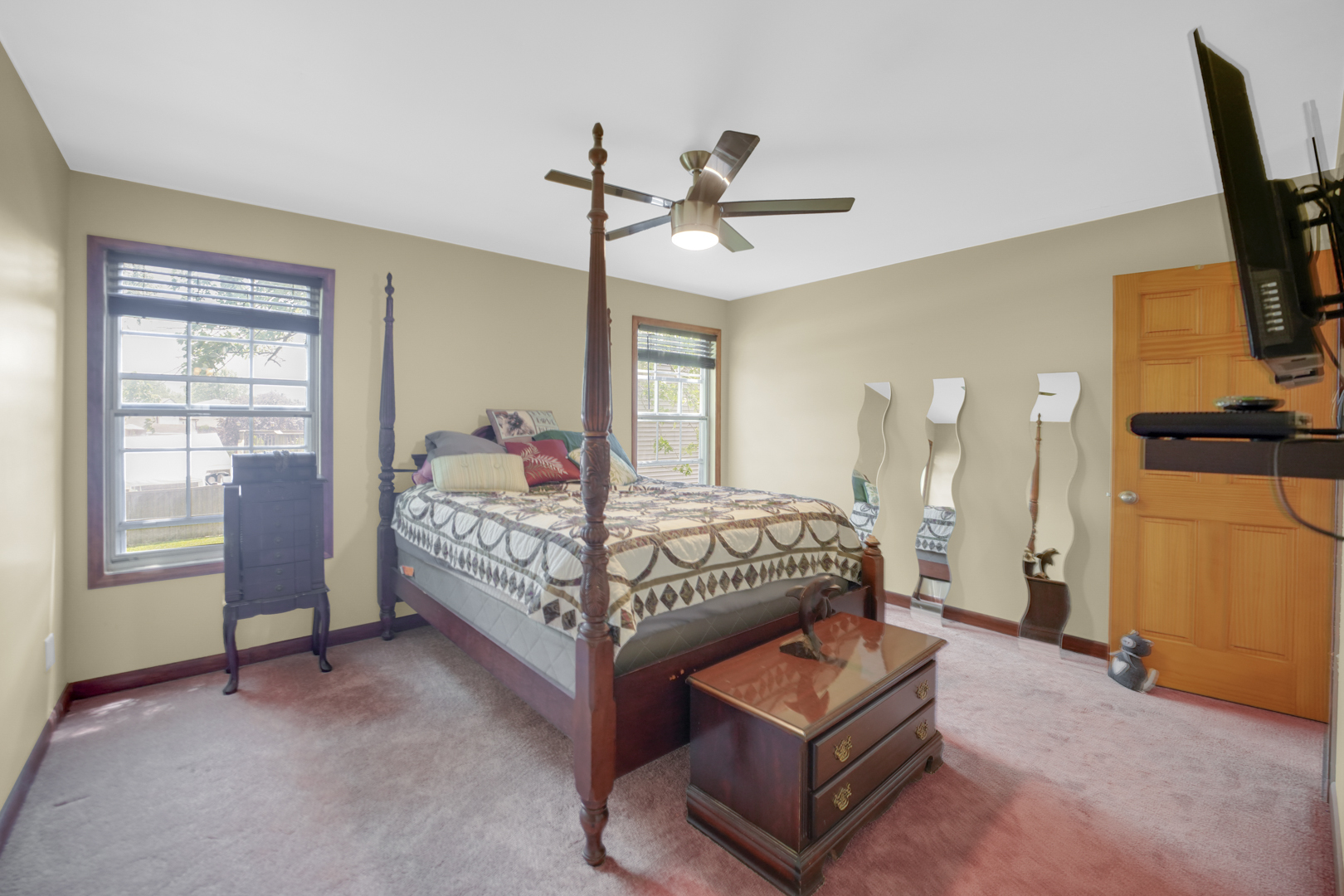 20547 S Frankfort Square Road Property Photo 14