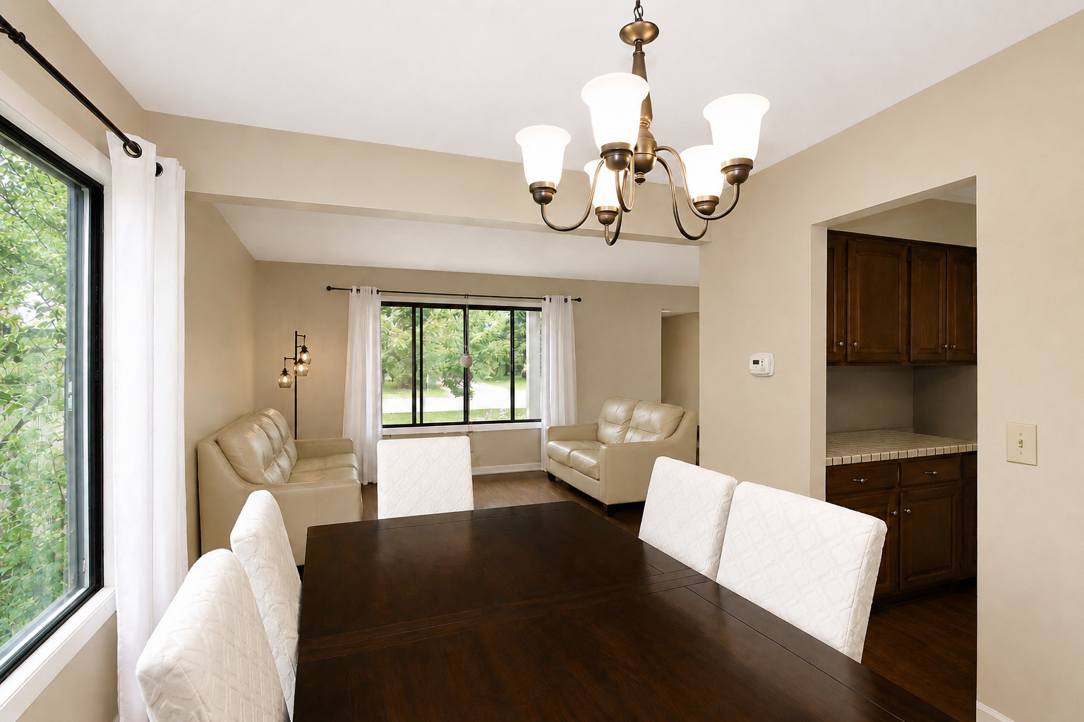 982 Valleyview Drive Property Photo 5