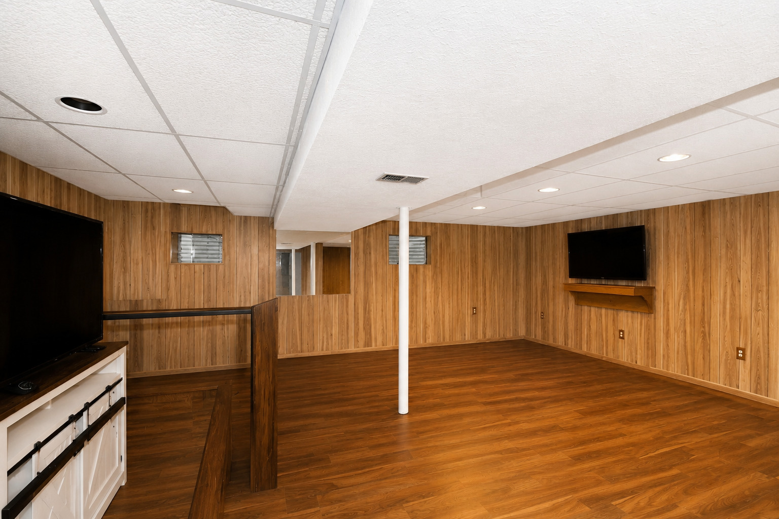 982 Valleyview Drive Property Photo 18