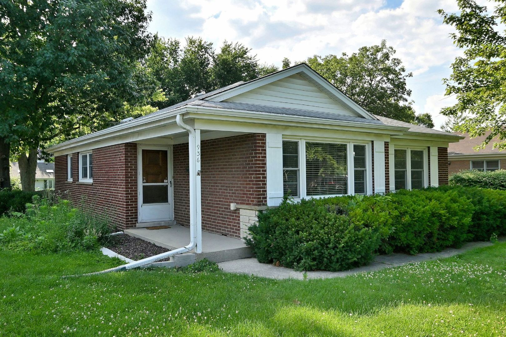 936 S Monroe Street Property Photo 1