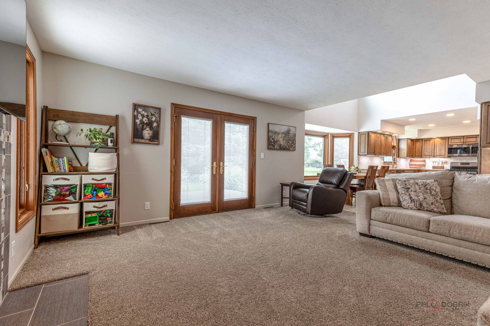 892 Tuneberg Drive Property Photo 10