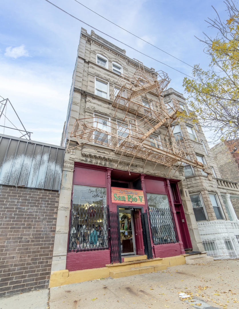 1854 S Ashland Avenue 4R Property Photo 1
