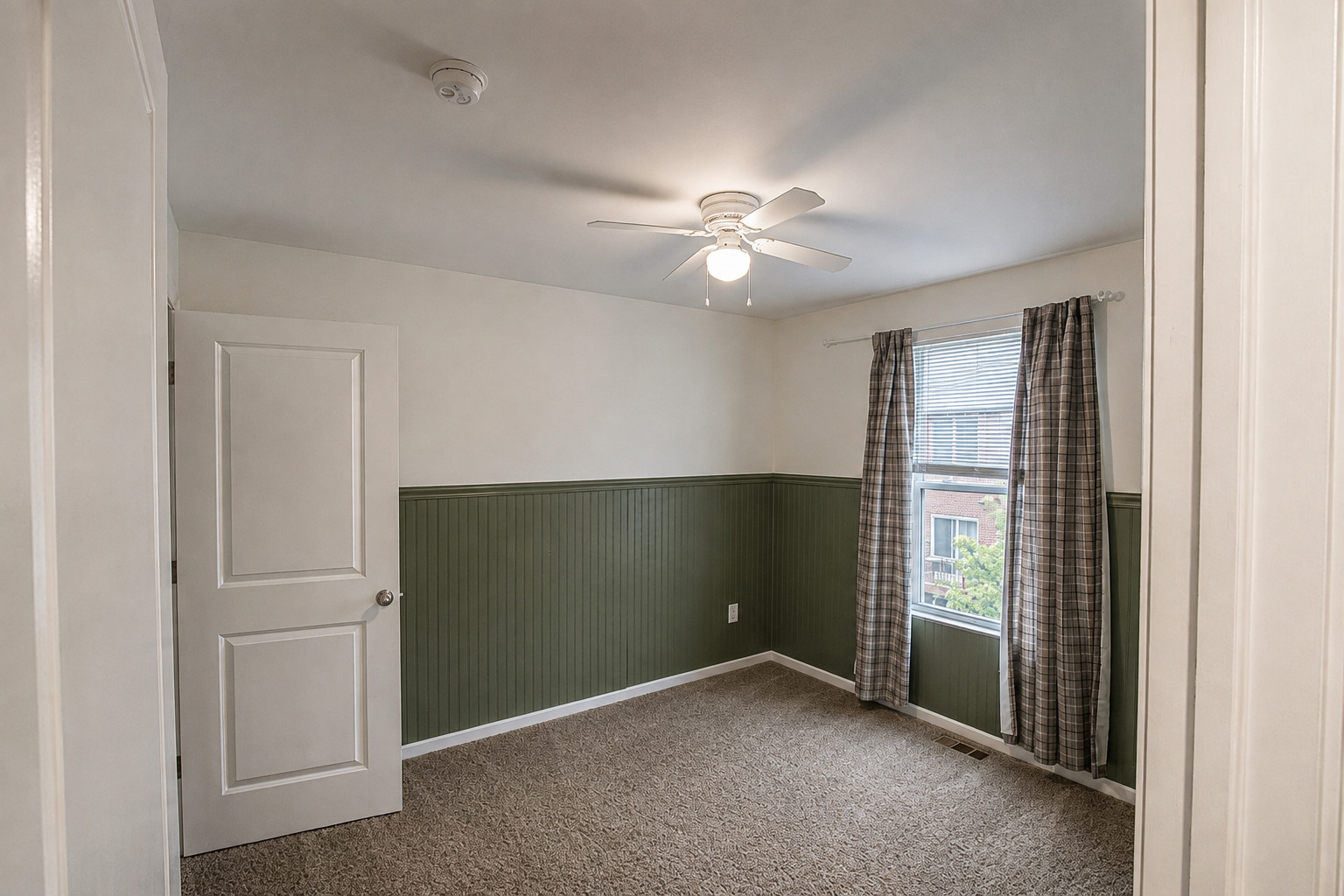 2241 Sassafras Way C Property Photo 8