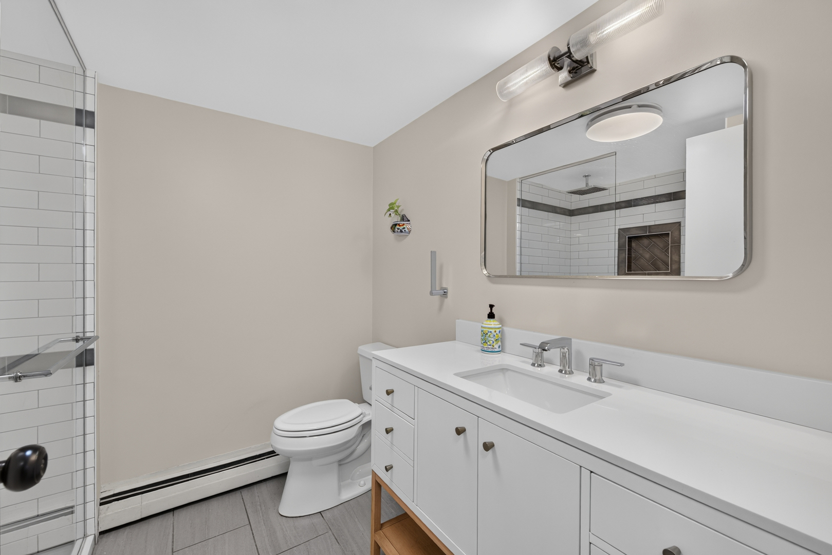 222 N Grove Avenue 2d Property Photo 18
