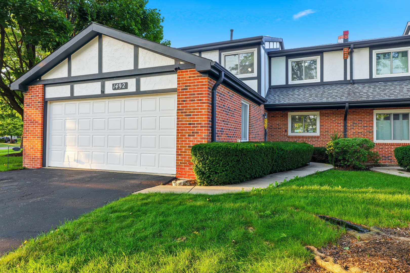 1492 Circle Court Property Photo 1