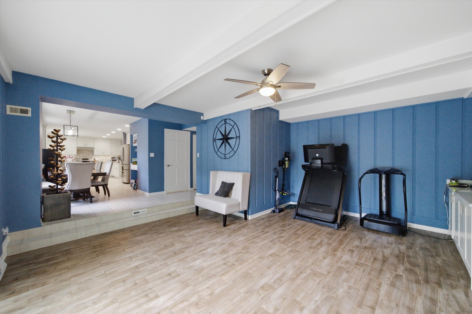 626 E Golf Road Property Photo 14
