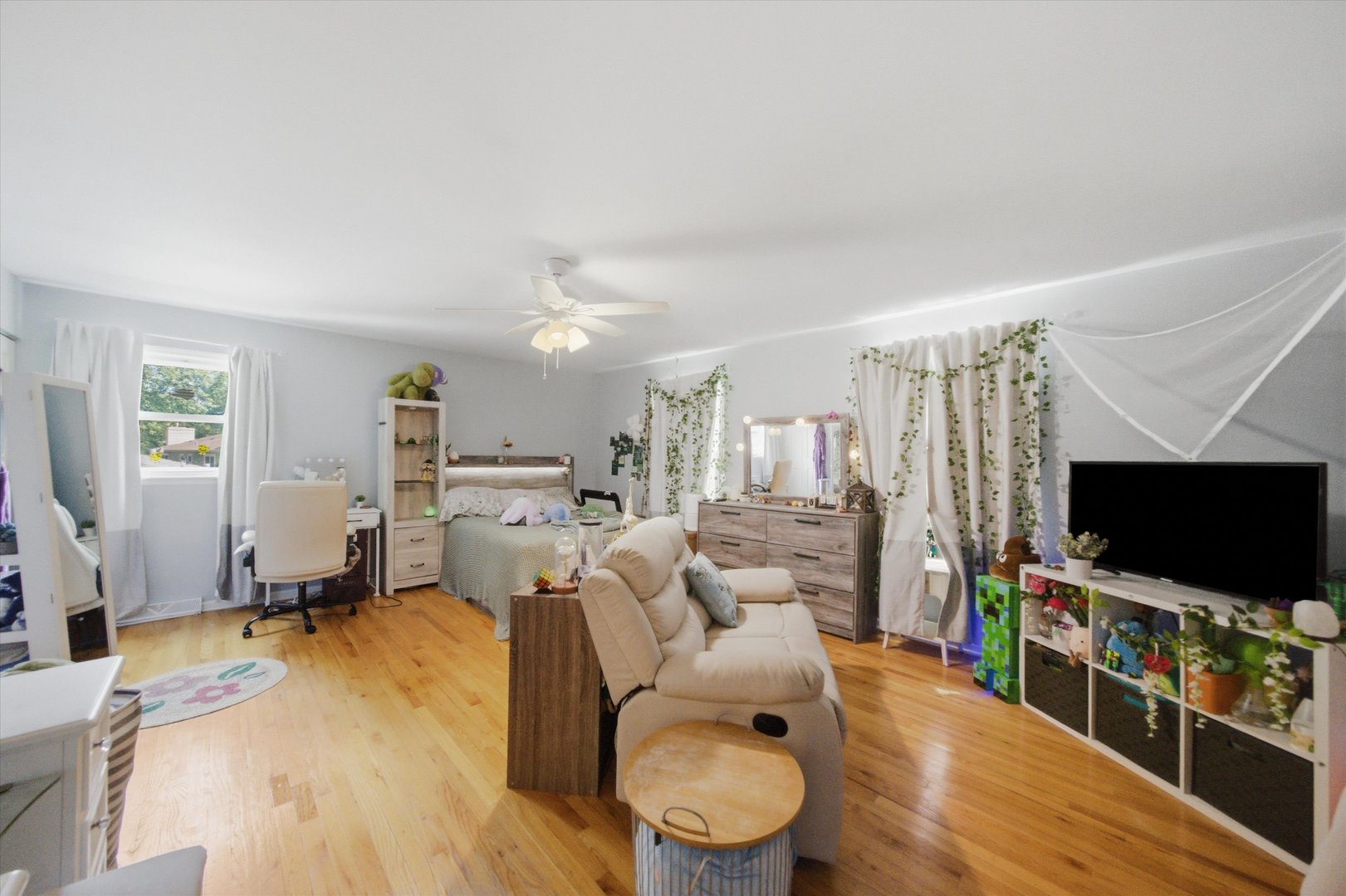 626 E Golf Road Property Photo 22
