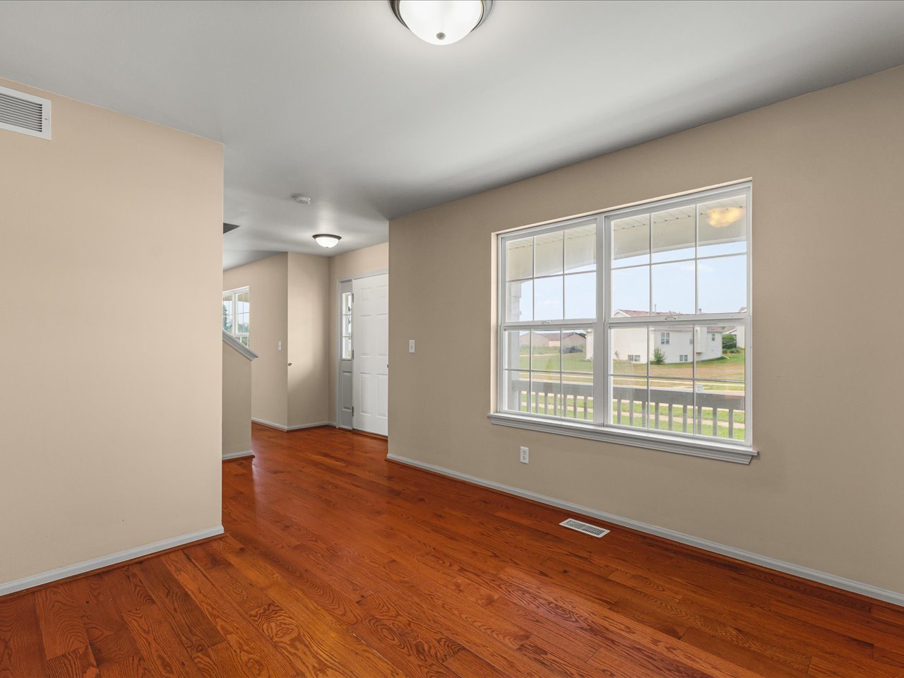 5571 Thribble Cross Property Photo 7
