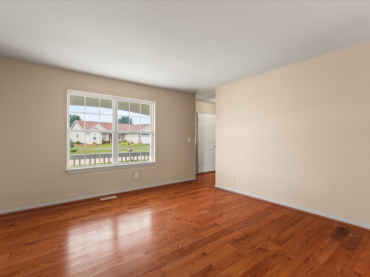 5571 Thribble Cross Property Photo 17